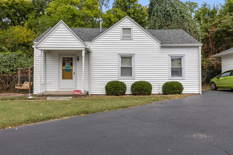 More Photos Of 1542 Frederica St, Owensboro Office Residential For Sale