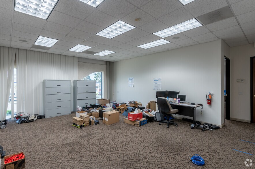 More Photos Of 2999 Westminster Ave, Seal Beach Medical For Sale