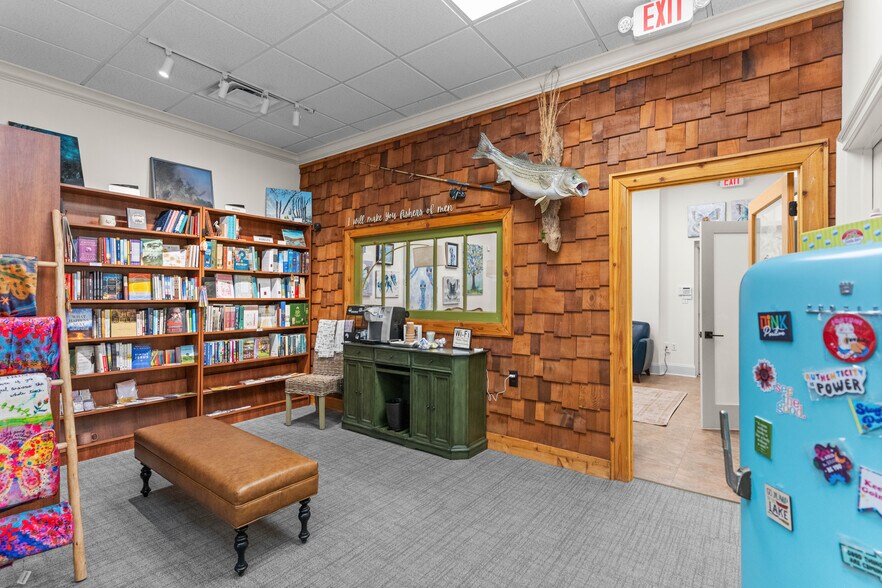 More Photos Of 109 Harmony Crossing, Eatonton Storefront Retail Office For Sale