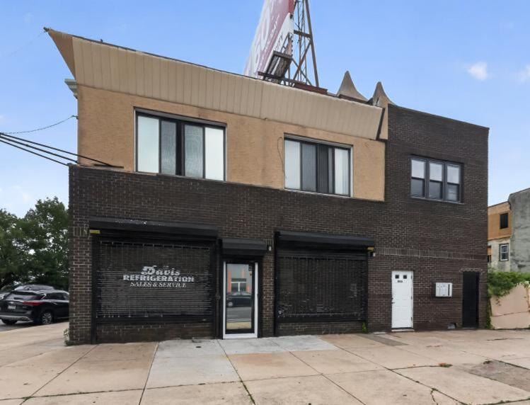 Primary Photo Of , Philadelphia General Retail For Sale