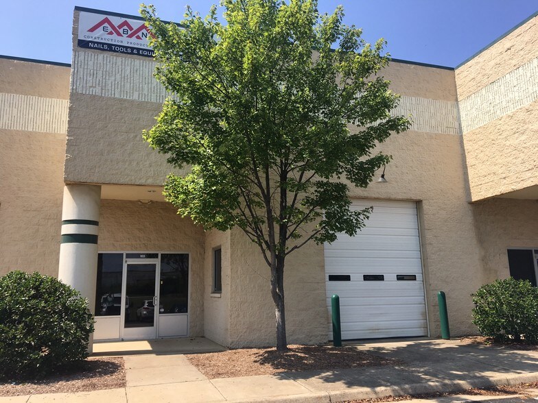 Primary Photo Of 10 Commerce Pky, Fredericksburg Warehouse For Lease