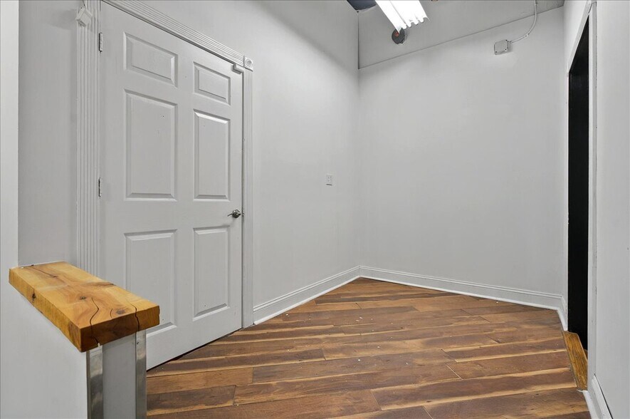 More Photos Of 80 W Circular St, Saratoga Springs Storefront For Lease
