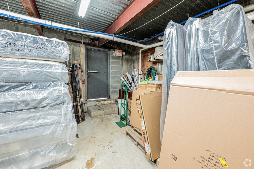 More Photos Of 607 Sunrise Hwy, Bellmore Storefront Retail Office For Sale