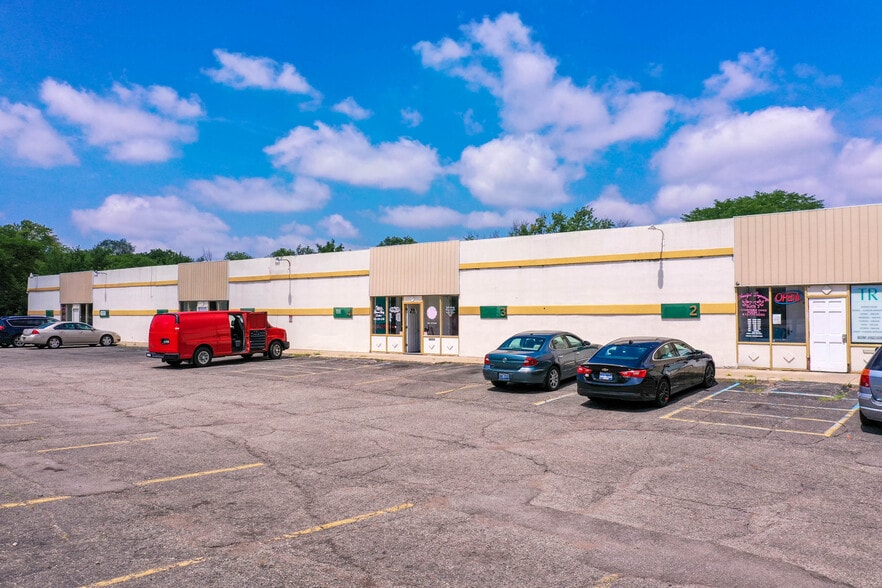 More Photos Of 2710 W Court St, Flint Office For Sale