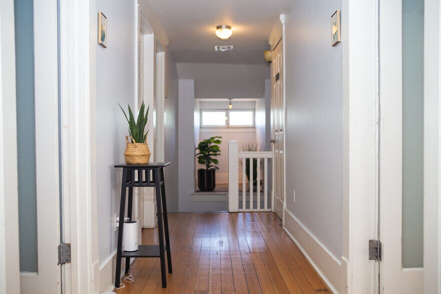 More Photos Of 531 E Lynwood St, Phoenix Office Residential For Sale