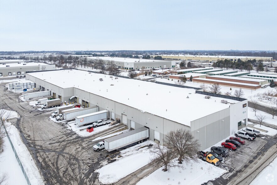More Photos Of 3315-3415 Urbancrest Industrial Dr, Grove City Warehouse For Lease