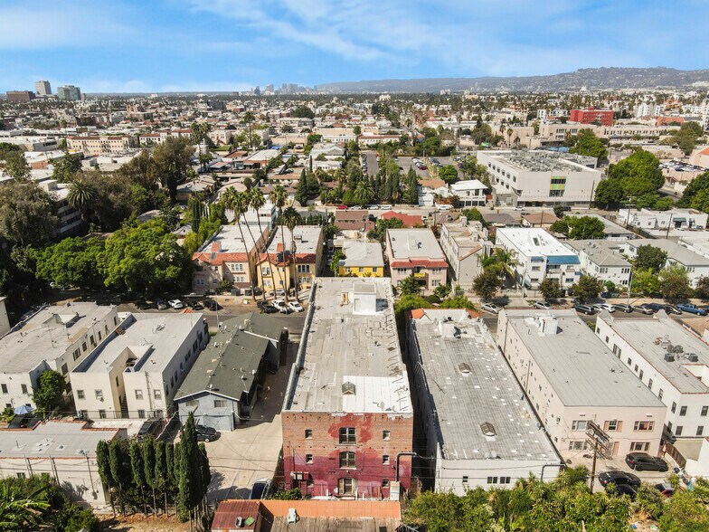 More Photos Of 138 S Westmoreland Ave, Los Angeles Apartments For Sale