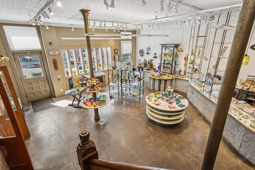 More Photos Of 162 Main St, Beacon Storefront Retail Residential For Sale