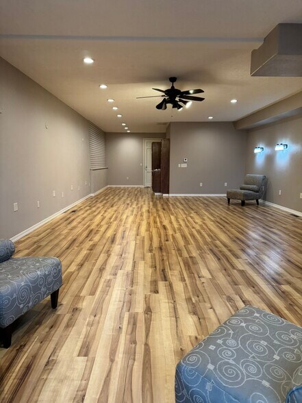 More Photos Of 718 N Main Ave, Gresham Loft Creative Space For Lease