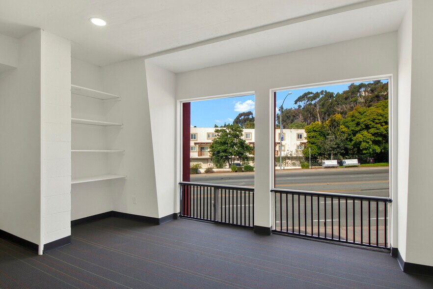 More Photos Of 5425-5435 Linda Vista Rd, San Diego Office For Lease