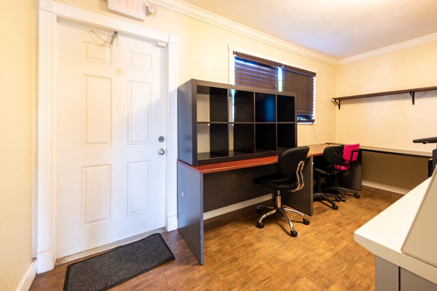 More Photos Of 45 E Sheridan St, Dania Beach Office Residential For Lease