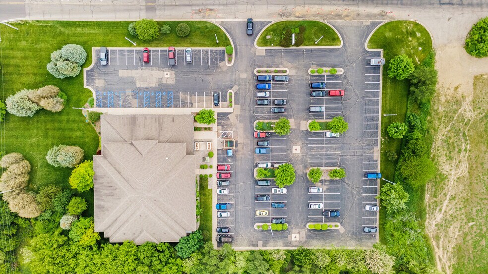 More Photos Of 7953 Adobe Rd, Kalamazoo Office For Sale