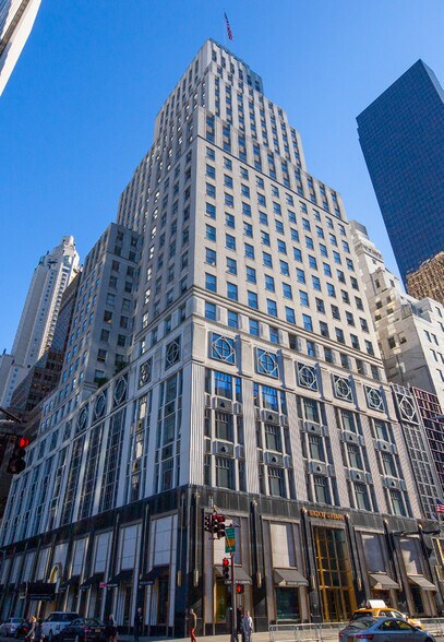 More Photos Of 745 Fifth Ave, New York Office For Lease