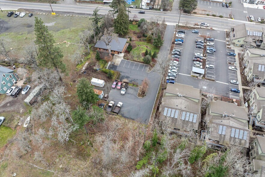 More Photos Of 3239 Cascade Ave, Hood River Office Residential For Lease