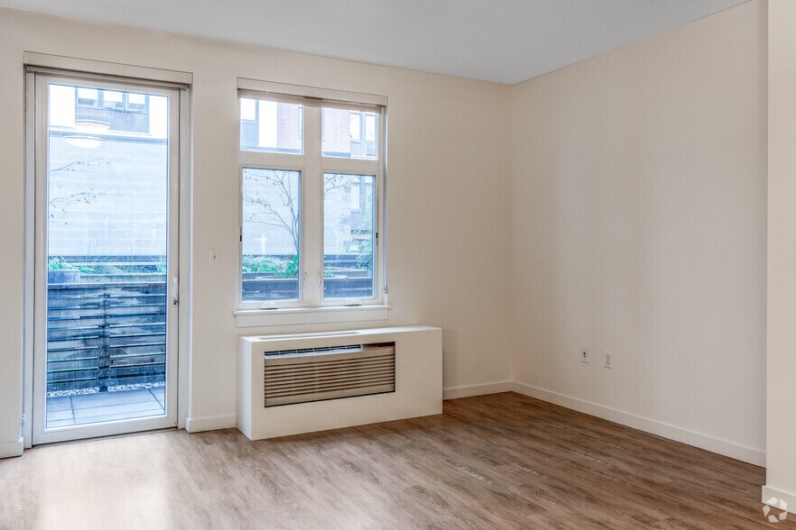 More Photos Of 1115 SW Market St, Portland Apartments For Sale
