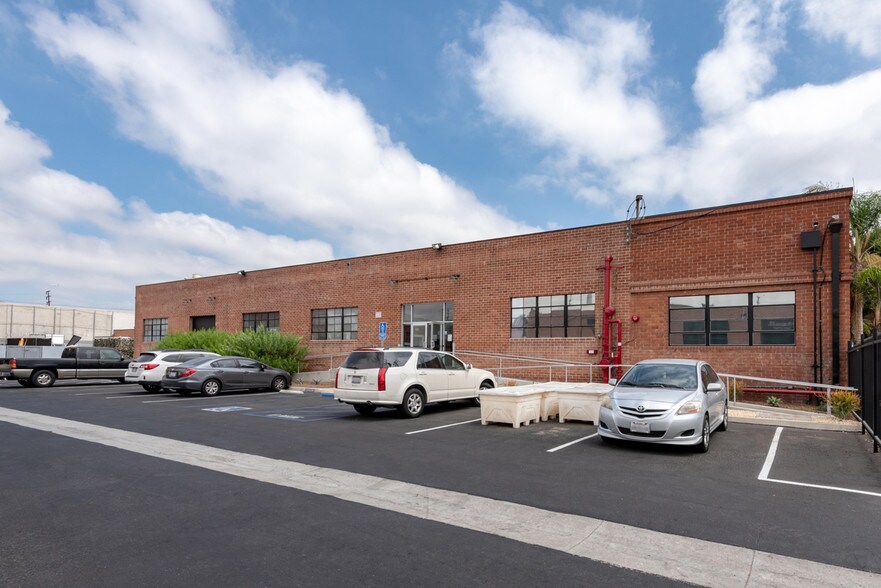 More Photos Of 3437-3457 W El Segundo Blvd, Hawthorne Unknown For Lease