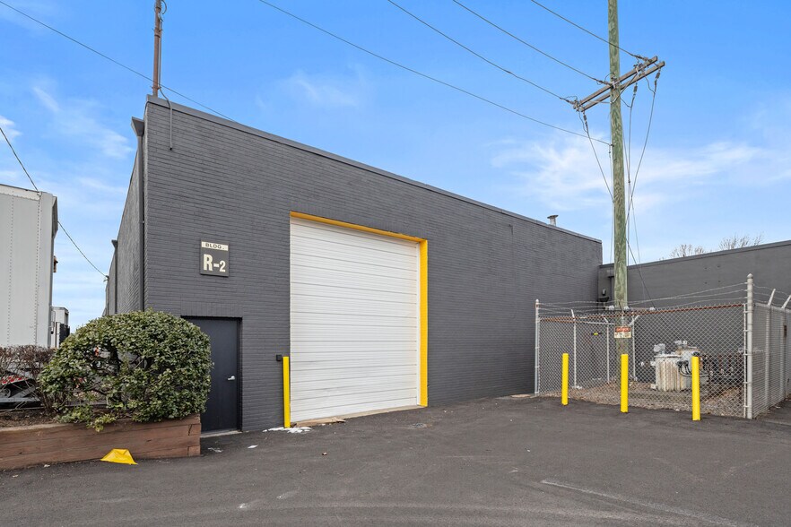 More Photos Of 280 N Midland Ave, Saddle Brook Unknown For Lease