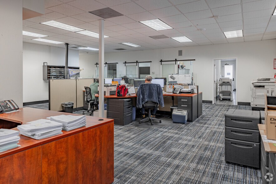 More Photos Of 1522 Brookhollow Dr, Santa Ana Office For Sale