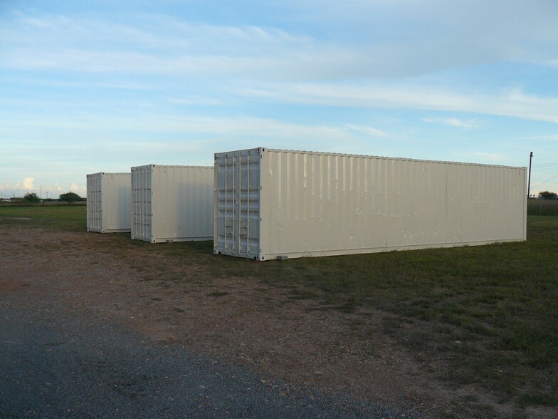 More Photos Of 105 Beck Rd E, Inez Land For Lease