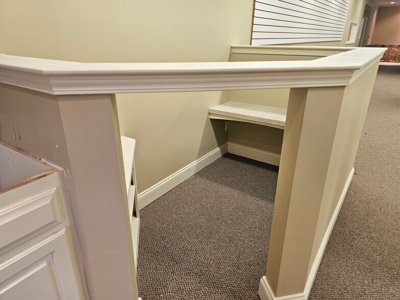 More Photos Of 301 Ramblin Rd, West Columbia Office For Sale