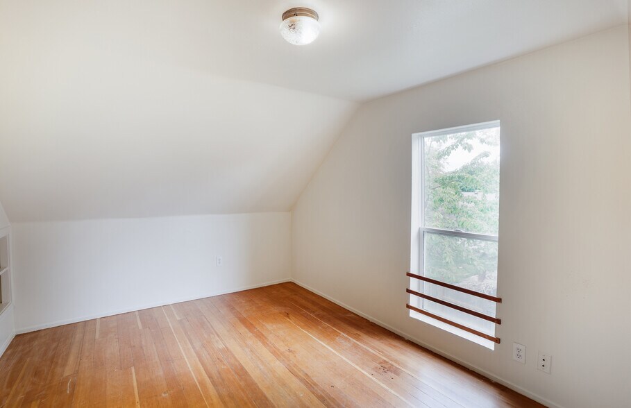 More Photos Of 1133 Irvington Dr, Eugene Land For Sale