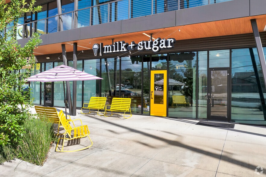 More Photos Of 1324 N Shepherd Dr, Houston Storefront Retail Office For Lease