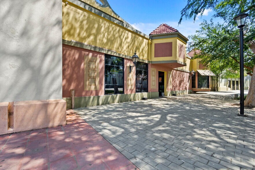 More Photos Of 200 N J St, Tulare Restaurant For Lease