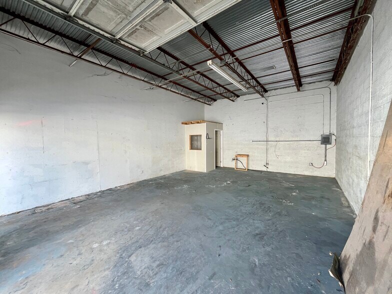 More Photos Of 4101-4119 Bandy Blvd, Fort Pierce Unknown For Lease