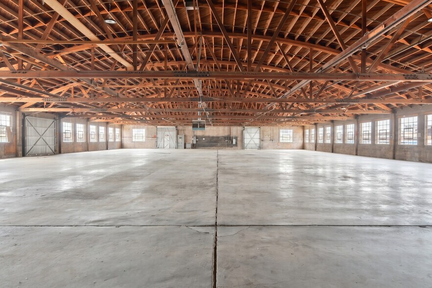 More Photos Of 1656 W 134th St, Gardena Manufacturing For Sale
