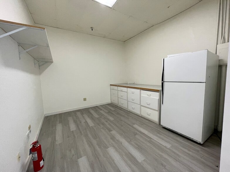 More Photos Of 1011-1021 Mason St, Vacaville Unknown For Lease