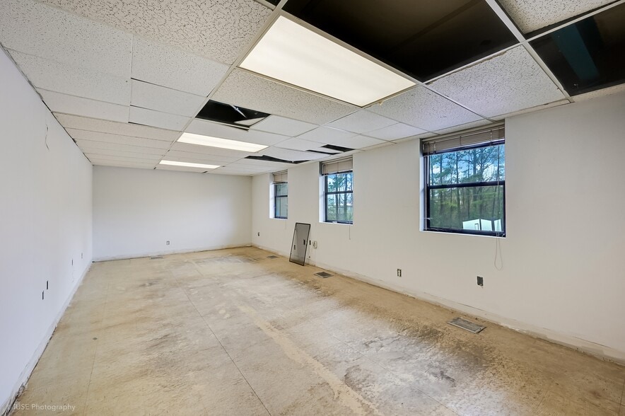 More Photos Of 2762 Caldwell Rd NE, Brookhaven Distribution For Lease