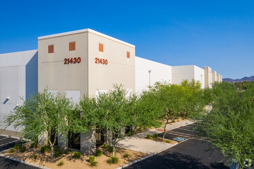 More Photos Of 21430 N 15th Ln, Phoenix Warehouse For Lease