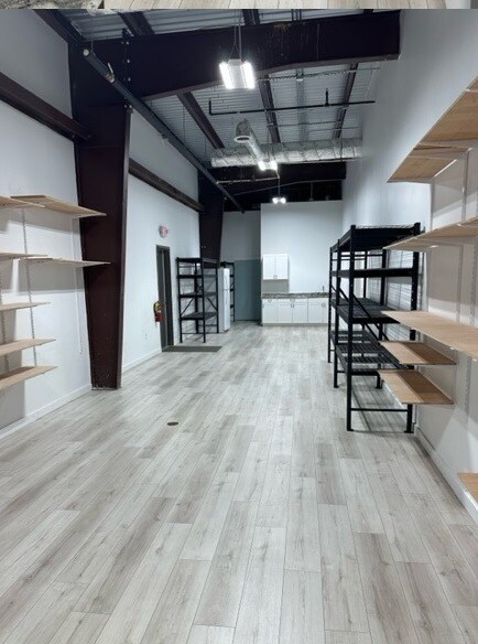 More Photos Of 860 Seven Hills Connector, Acworth Storefront For Lease