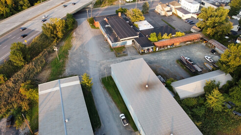 More Photos Of 1060-1062 Central Ave, Albany Light Distribution For Sale