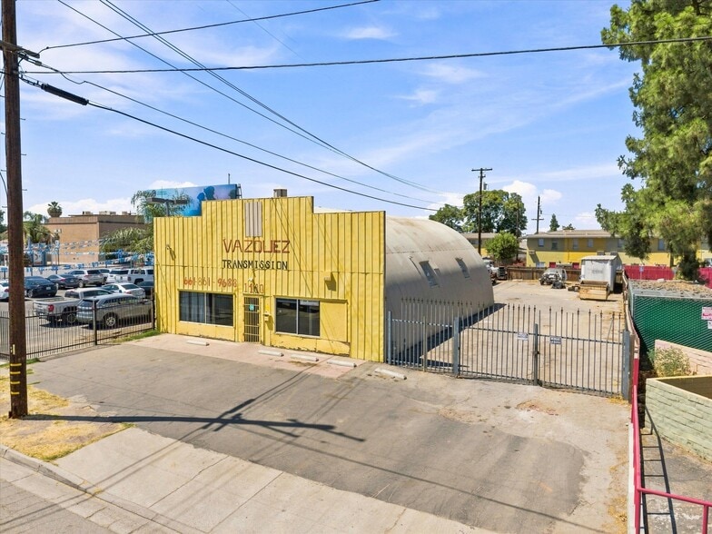 More Photos Of , Bakersfield General Retail For Sale