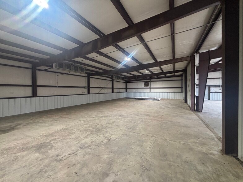 More Photos Of 14486 County Road 19, Platteville Warehouse For Lease