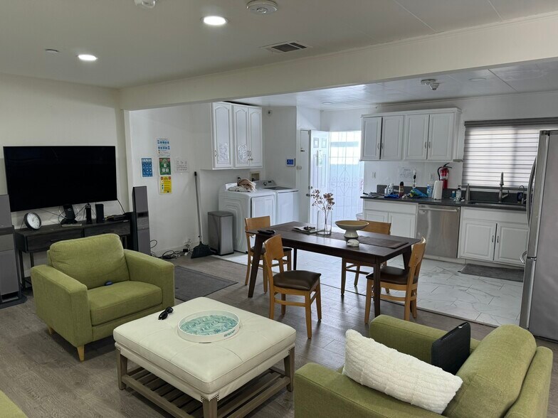 More Photos Of 4669 W Olympic Blvd, Los Angeles Apartments For Sale