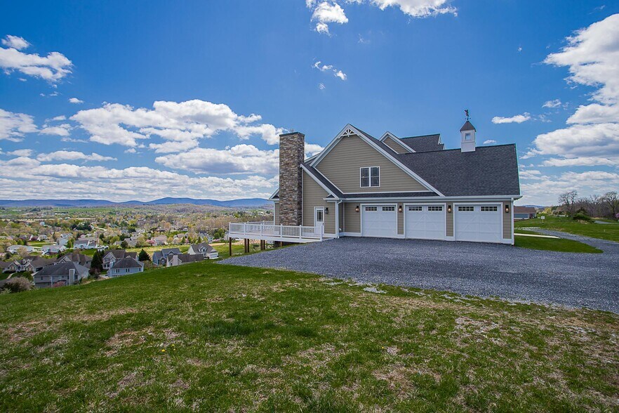 More Photos Of 243 Barrenridge rd, Staunton Specialty For Sale