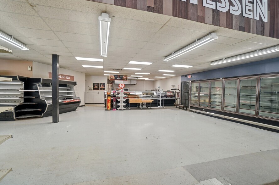 More Photos Of 602 E Main St, Cridersville General Retail For Sale