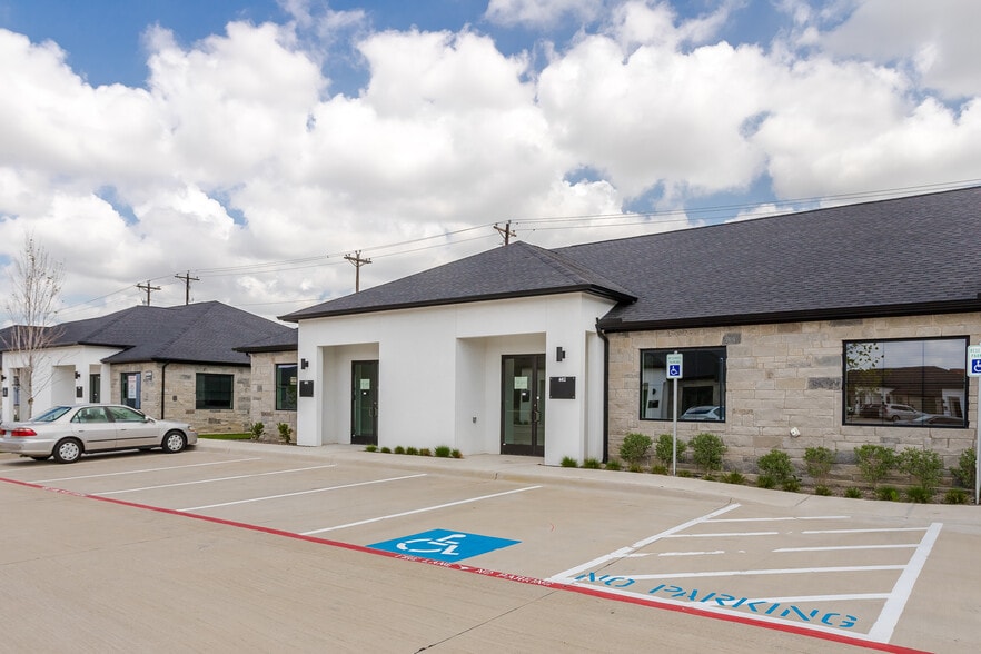 More Photos Of 6000 Alma Rd, McKinney Office For Lease