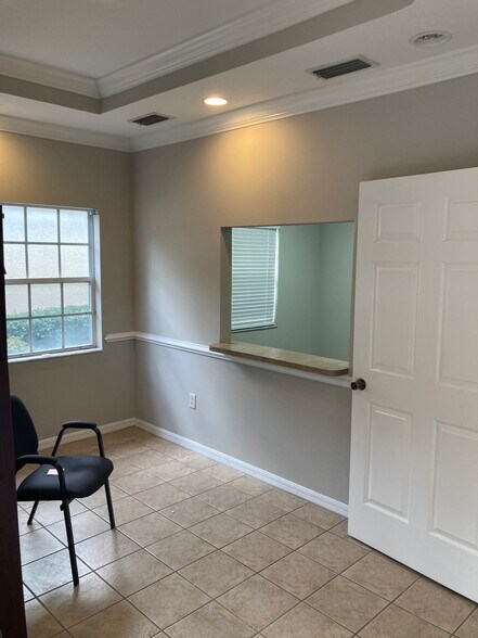 More Photos Of 14440-14442 Bruce B Downs Blvd, Tampa Medical For Lease