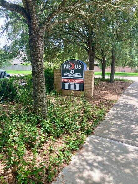 More Photos Of 2045 Reflection Bay Dr, Pearland Medical For Sale