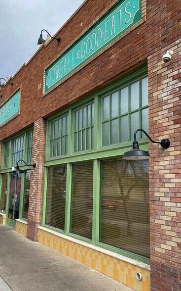 More Photos Of 825 N 7th St, Phoenix Storefront Retail Office For Lease