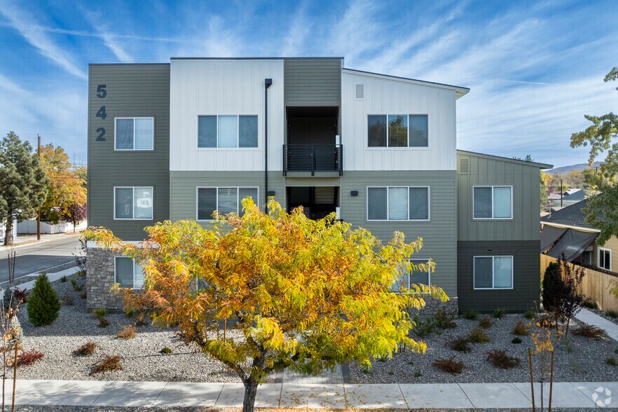 More Photos Of 542 7th St, Sparks Apartments For Sale