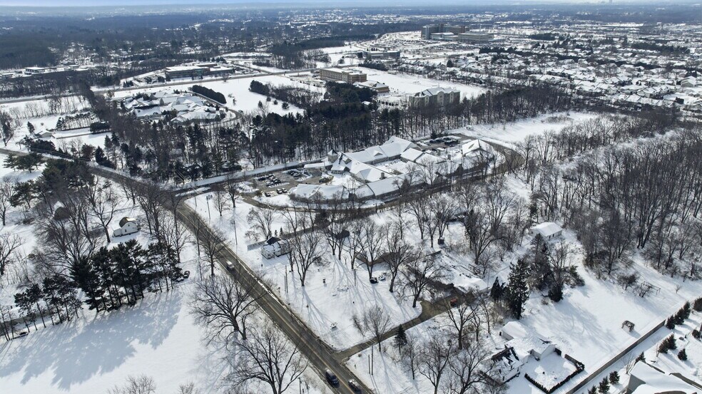 More Photos Of 6005 N Fir Rd, Granger Office For Sale