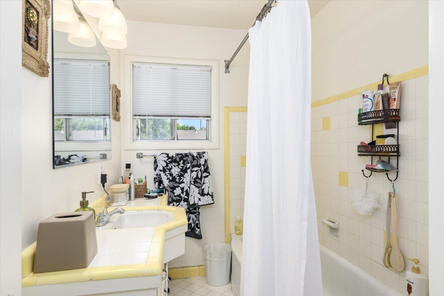 More Photos Of 5408 Folsom Blvd, Sacramento Apartments For Sale