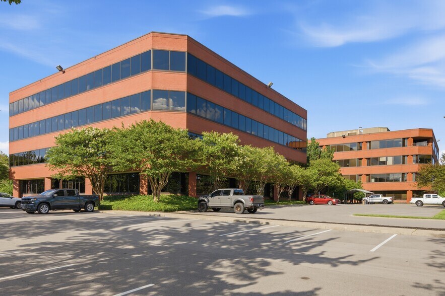 Primary Photo Of 377 Riverside Dr, Franklin Office For Lease