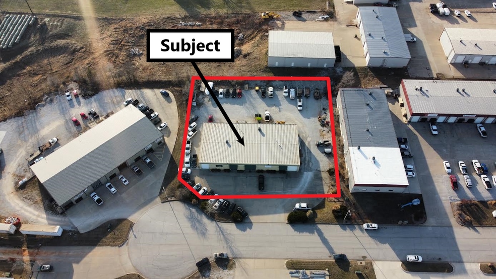 More Photos Of 1531 N Commercial Rd, Nixa Warehouse For Lease