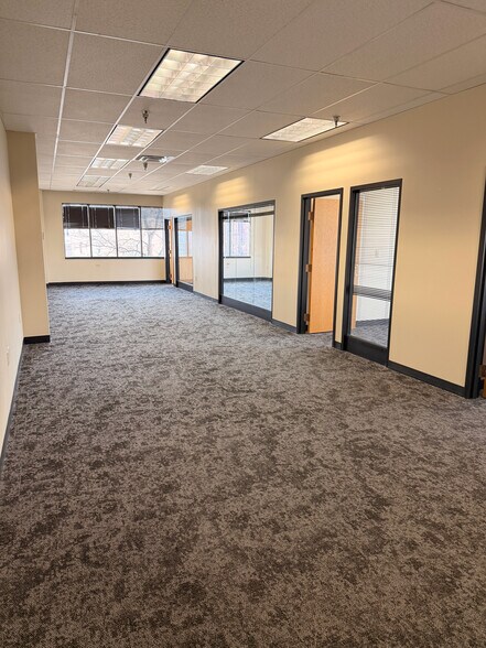 More Photos Of 2200-2214 Liberty Ave, Pittsburgh Flex For Lease