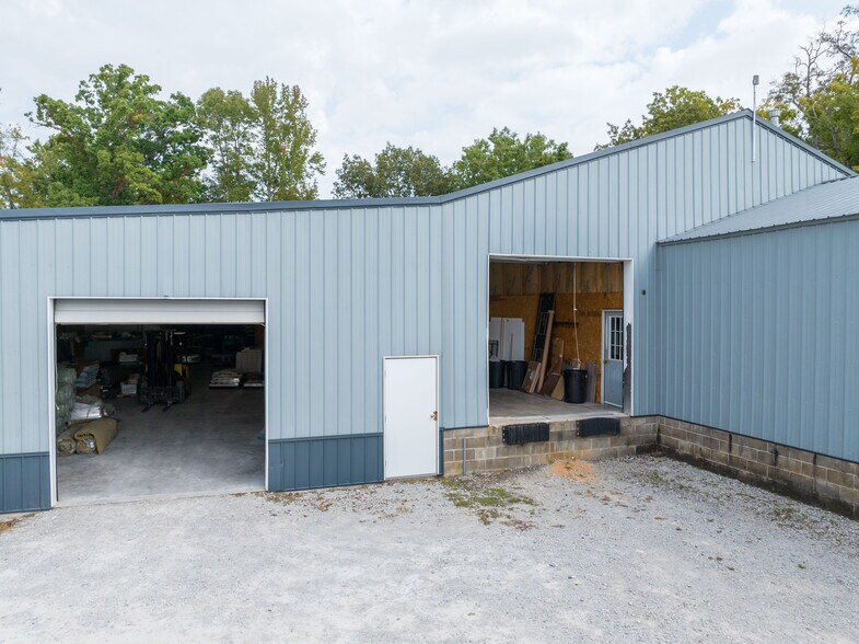 More Photos Of 455 E Main St, Parsons General Retail For Sale